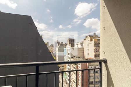 Apartamento para alugar com 34m², 1 quarto e sem vaga Apartamento para alugar com 34m², 1 quarto e sem vagaVaranda