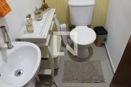 Casa de condomínio à venda com 71m², 2 quartos e 1 vagaBanheiro