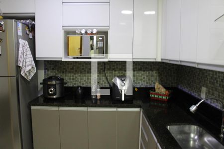 Casa de condomínio à venda com 71m², 2 quartos e 1 vagaCozinha 