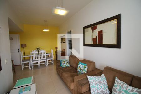 Sala de apartamento para alugar com 3 quartos, 80m² em Cordovil, Rio de Janeiro