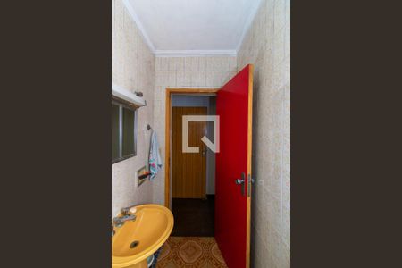 Casa à venda com 200m², 3 quartos e 6 vagas Casa à venda com 200m², 3 quartos e 6 vagasBanheiro 1