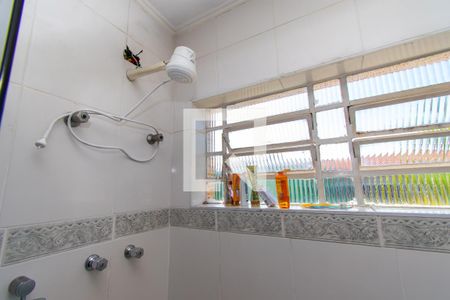 Casa à venda com 200m², 3 quartos e 6 vagas Casa à venda com 200m², 3 quartos e 6 vagasBanheiro 2