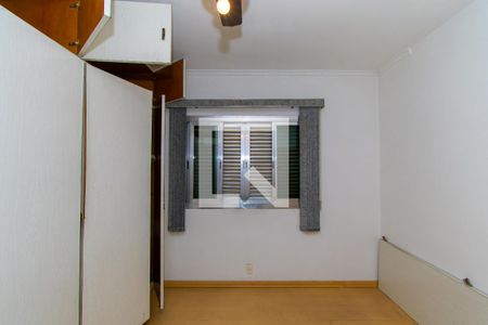 Casa à venda com 200m², 3 quartos e 6 vagas Casa à venda com 200m², 3 quartos e 6 vagasQuarto 3