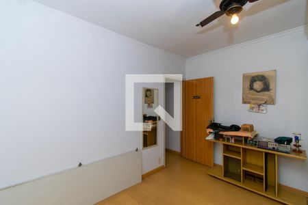 Casa à venda com 200m², 3 quartos e 6 vagas Casa à venda com 200m², 3 quartos e 6 vagasQuarto 3