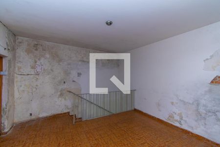 Casa à venda com 200m², 3 quartos e 6 vagas Casa à venda com 200m², 3 quartos e 6 vagasSalão