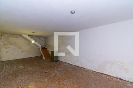 Casa à venda com 200m², 3 quartos e 6 vagas Casa à venda com 200m², 3 quartos e 6 vagasSalão