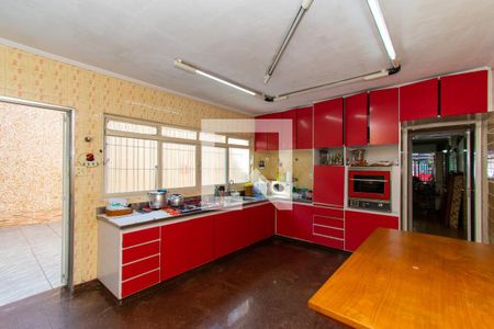 Casa à venda com 200m², 3 quartos e 6 vagas Casa à venda com 200m², 3 quartos e 6 vagasCozinha