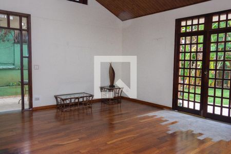 Sala de casa para alugar com 3 quartos, 200m² em Butantã, São Paulo