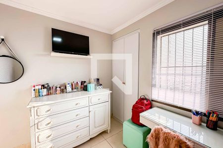 Apartamento à venda com 82m², 3 quartos e 2 vagasQuarto 2