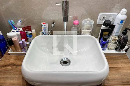 Apartamento à venda com 82m², 3 quartos e 2 vagasBanheiro da Suíte