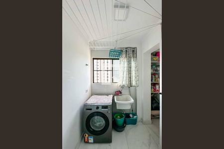 Apartamento à venda com 82m², 3 quartos e 2 vagasÁrea de Serviço