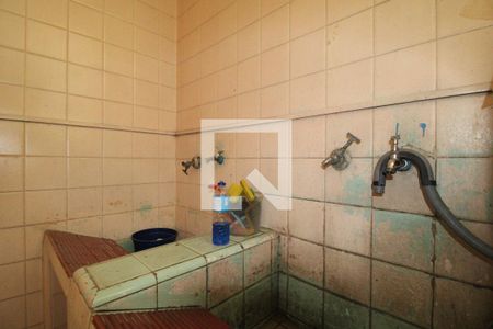 Casa à venda com 360m², 4 quartos e 8 vagasÁrea de Serviço