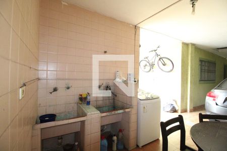 Casa à venda com 360m², 4 quartos e 8 vagasÁrea de Serviço