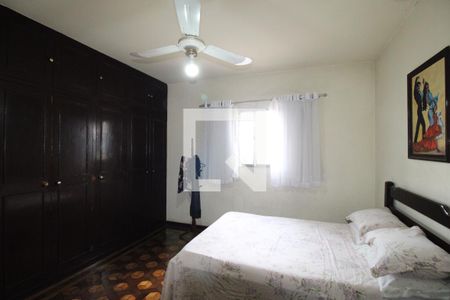 Casa à venda com 360m², 4 quartos e 8 vagasQuarto 3 - Suíte