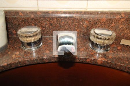 Casa à venda com 360m², 4 quartos e 8 vagasBanheiro da Suíte - Quarto 3