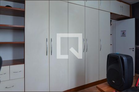 Casa de condomínio à venda com 474m², 5 quartos e 4 vagasSuite 2