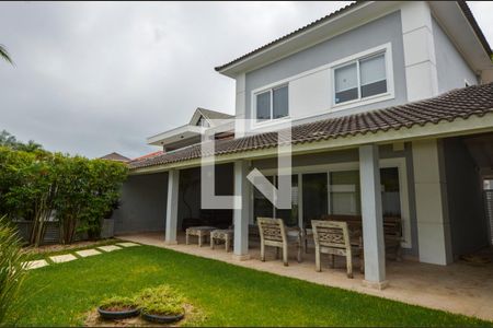 Casa de condomínio à venda com 474m², 5 quartos e 4 vagasÁrea externa