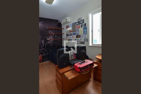 Casa de condomínio à venda com 474m², 5 quartos e 4 vagasSuite 2