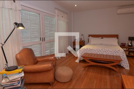 Casa de condomínio à venda com 474m², 5 quartos e 4 vagasSuite 3