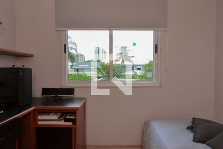 Casa de condomínio à venda com 474m², 5 quartos e 4 vagasQuarto 2