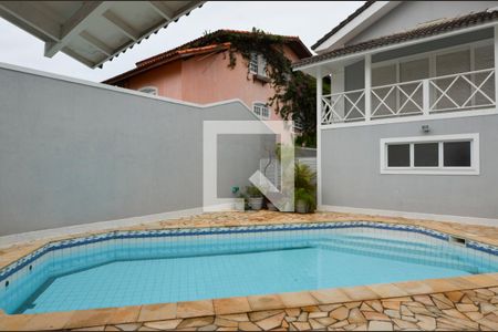 Casa de condomínio à venda com 474m², 5 quartos e 4 vagasÁrea externa