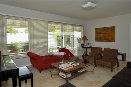 Sala de casa de condomínio à venda com 5 quartos, 474m² em Barra da Tijuca, Rio de Janeiro