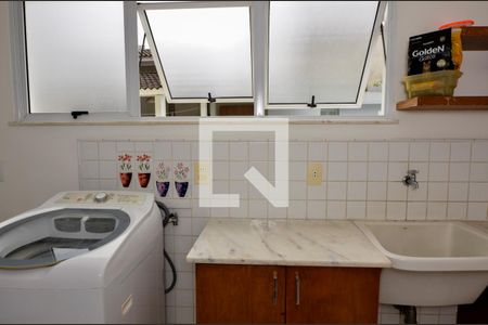 Casa de condomínio à venda com 474m², 5 quartos e 4 vagasÁrea de Serviço