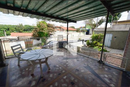 Casa à venda com 360m², 3 quartos e 1 vagaVaranda da casa principal