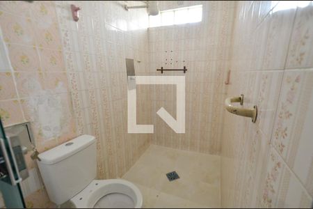 Casa à venda com 360m², 3 quartos e 1 vagaBanheiro serviço