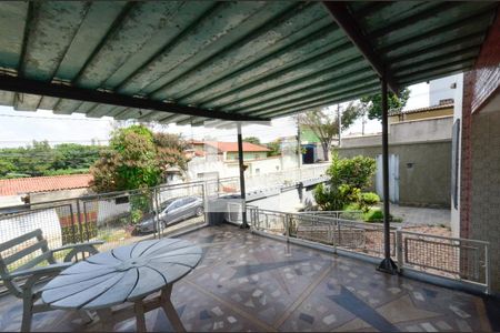 Casa à venda com 360m², 3 quartos e 1 vagaVaranda da casa principal