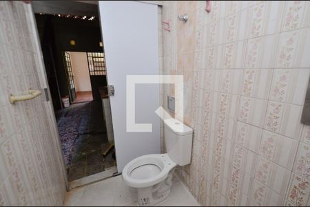 Casa à venda com 360m², 3 quartos e 1 vagaBanheiro serviço