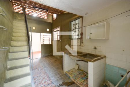 Casa à venda com 360m², 3 quartos e 1 vagaArea de serviço