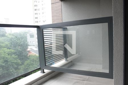 Varanda de kitnet/studio à venda com 1 quarto, 27m² em Pinheiros, São Paulo