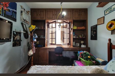 Casa à venda com 249m², 3 quartos e 4 vagasQuarto