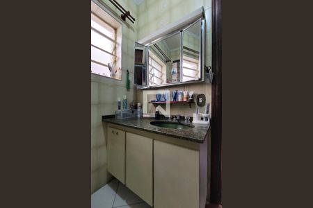 Casa à venda com 249m², 3 quartos e 4 vagasBanheiro da suíte