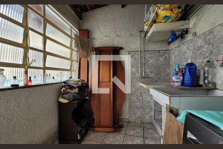 Casa à venda com 249m², 3 quartos e 4 vagasLavanderia 2