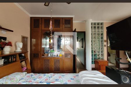 Casa à venda com 249m², 3 quartos e 4 vagasSuíte