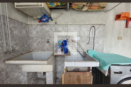 Casa à venda com 249m², 3 quartos e 4 vagasLavanderia 2