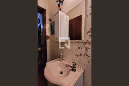 Casa à venda com 249m², 3 quartos e 4 vagasBanheiro