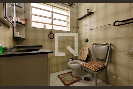 Casa à venda com 249m², 3 quartos e 4 vagasBanheiro