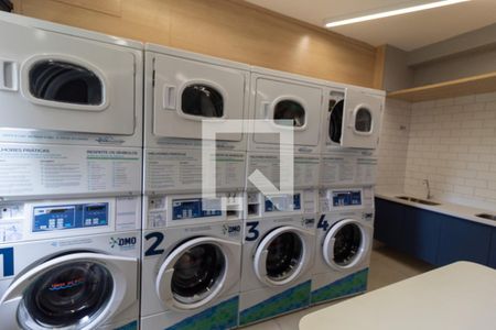 Lavanderia Coletiva  de apartamento para alugar com 2 quartos, 37m² em Jurubatuba, São Paulo