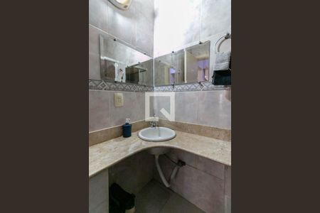 Casa à venda com 160m², 4 quartos e 2 vagasBanheiro Quarto