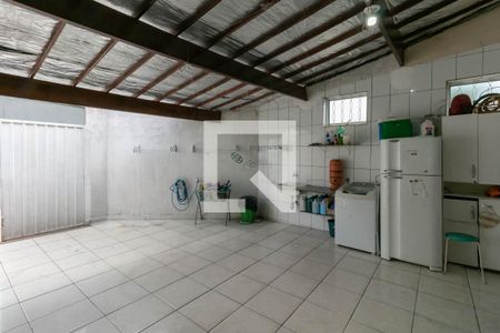 Casa à venda com 160m², 4 quartos e 2 vagasArea de serviço