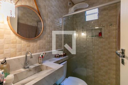 Casa à venda com 160m², 4 quartos e 2 vagas 2 ° andar  Quarto Banheiro 