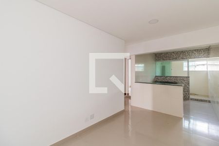 Sala de apartamento para alugar com 2 quartos, 50m² em Jardim Veronica, São Paulo