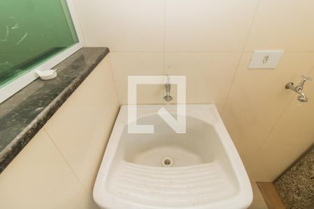 Área de Serviço de apartamento para alugar com 2 quartos, 50m² em Jardim Veronica, São Paulo