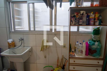 Apartamento para alugar com 173m², 3 quartos e 1 vagaÁrea de Serviço