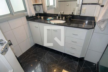 Apartamento para alugar com 173m², 3 quartos e 1 vagaBanheiro do Quarto 2