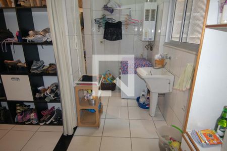 Apartamento para alugar com 173m², 3 quartos e 1 vagaÁrea de Serviço