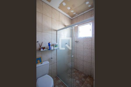 Casa à venda com 700m², 3 quartos e 5 vagas Casa à venda com 700m², 3 quartos e 5 vagasBanheiro da Suíte 2